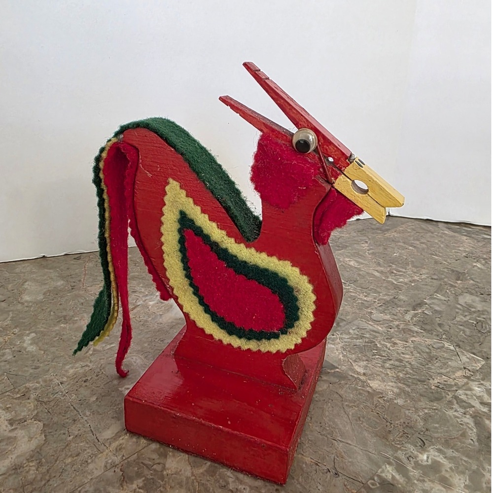 Whimsical Wood Rooster Figurine Folk Art Farmhouse Decor Clothespin‎ Beak